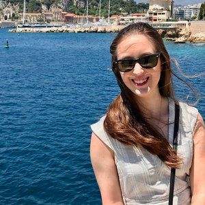 Meet your Posher, Hayley